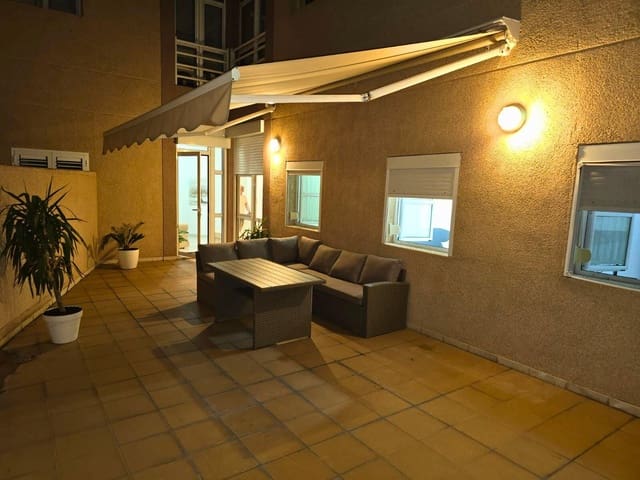 2 soveværelse Lejlighed til salg i Las Palmas de Gran Canaria med garage - € 389.000 (Ref: 9169566)