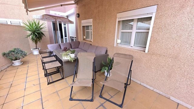 2 sovrum Lägenhet till salu i Las Palmas de Gran Canaria med garage - 379 000 € (Ref: 9169566)