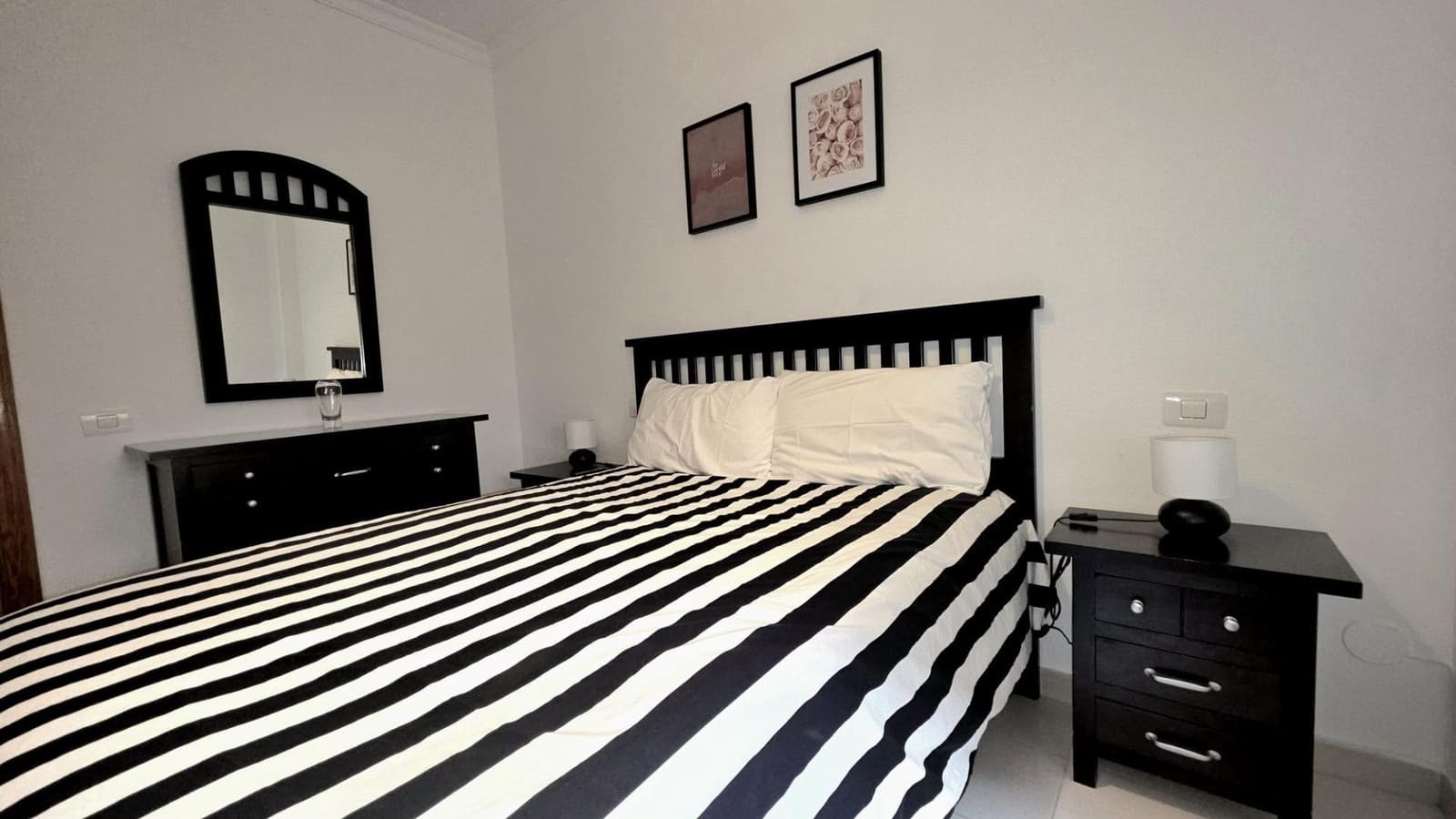 2 bedroom Flat for sale in Las Palmas de Gran Canaria with garage - € 369,900 (Ref: 9169566)