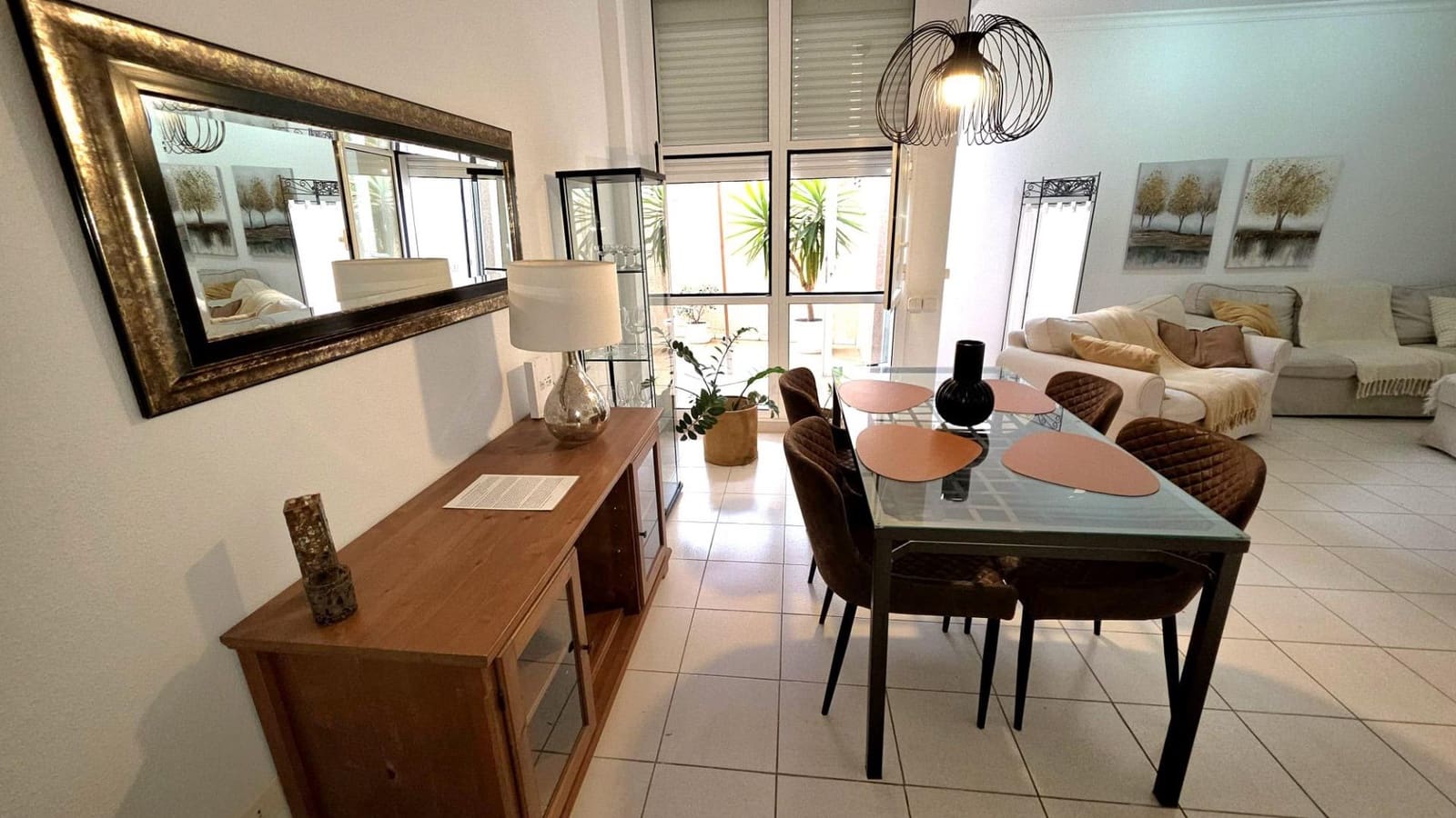 2 bedroom Flat for sale in Las Palmas de Gran Canaria with garage - € 369,900 (Ref: 9169566)