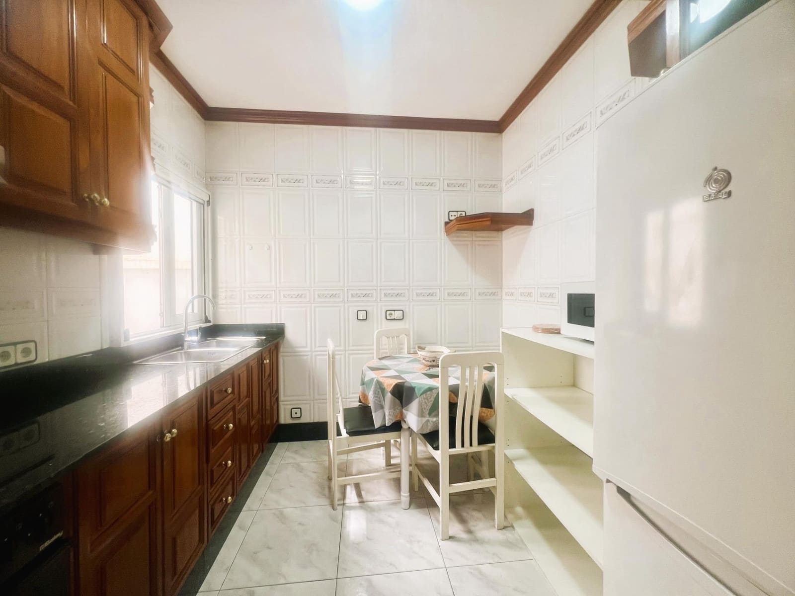 2 soveværelse Lejlighed til leje i Las Palmas de Gran Canaria med garage - € 1.100 (Ref: 9276367)