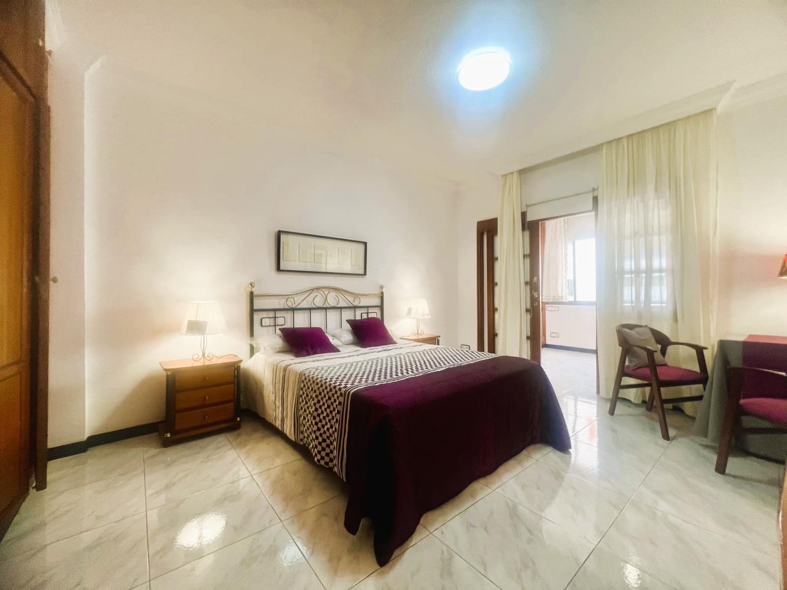 2 soveværelse Lejlighed til leje i Las Palmas de Gran Canaria med garage - € 1.100 (Ref: 9276367)