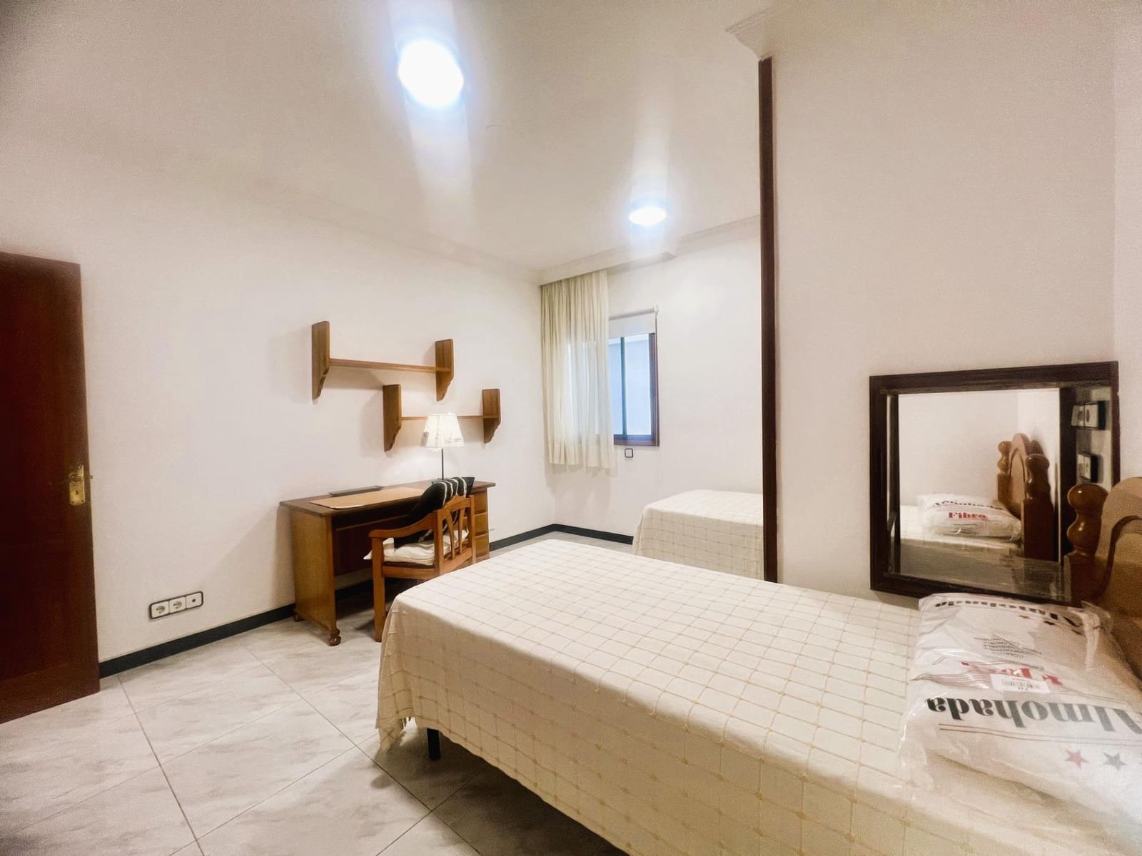 2 soveværelse Lejlighed til leje i Las Palmas de Gran Canaria med garage - € 1.100 (Ref: 9276367)