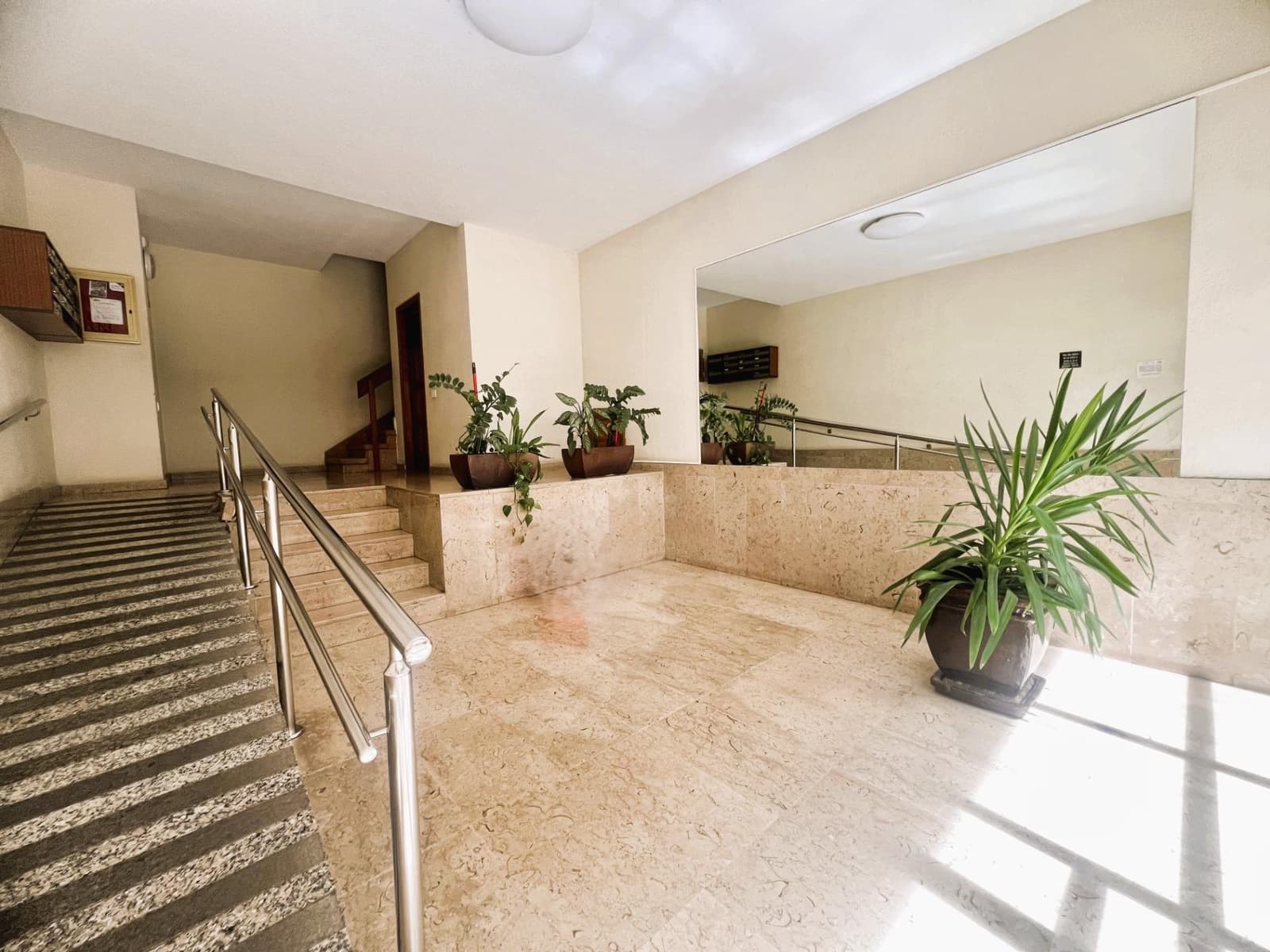 2 soveværelse Lejlighed til leje i Las Palmas de Gran Canaria med garage - € 1.100 (Ref: 9276367)