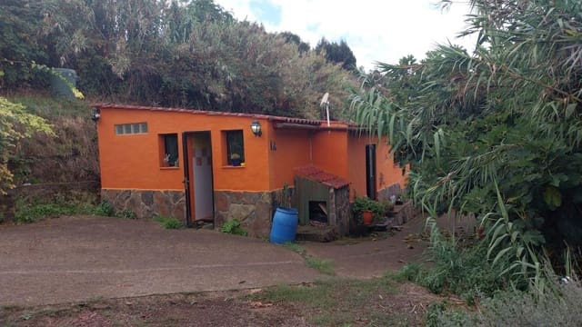 2 soveværelse Finca/Landehus til salg i Moya med garage - € 185.000 (Ref: 9285248)