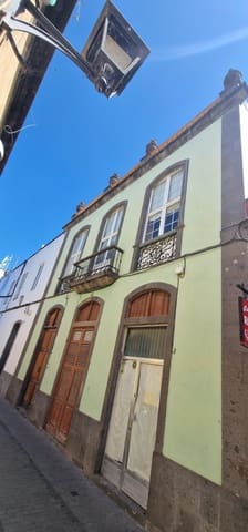 7 soveværelse Villa til salg i Arucas med garage - € 560.000 (Ref: 9296922)