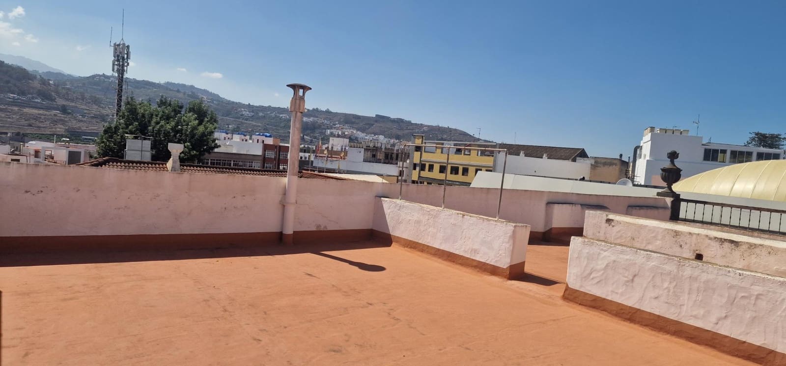 7 soveværelse Villa til salg i Arucas med garage - € 560.000 (Ref: 9296922)