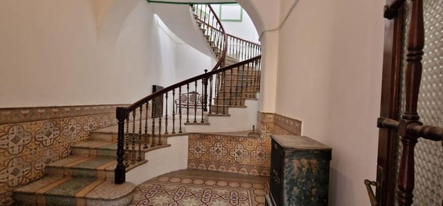 7 soveværelse Villa til salg i Arucas med garage - € 560.000 (Ref: 9296922)