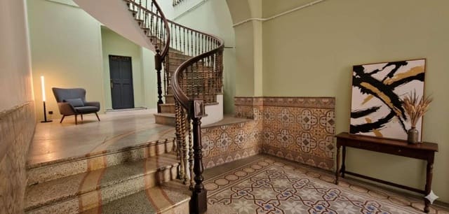 7 soveværelse Villa til salg i Arucas med garage - € 560.000 (Ref: 9296922)