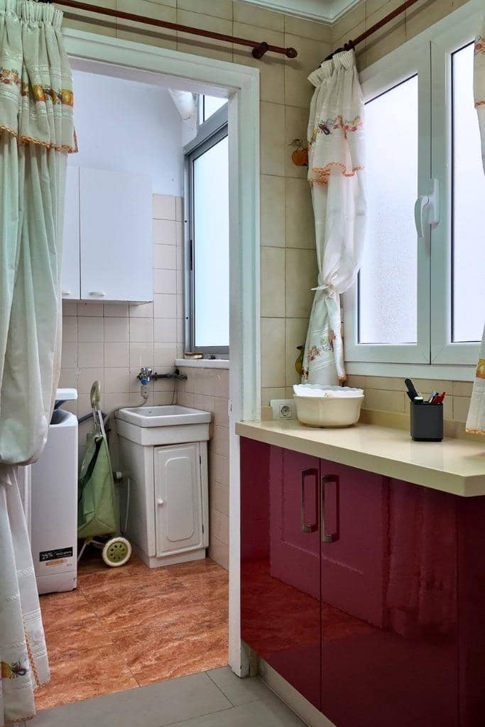 4 sovrum Lägenhet till salu i Las Palmas de Gran Canaria med garage - 398 000 € (Ref: 9303571)