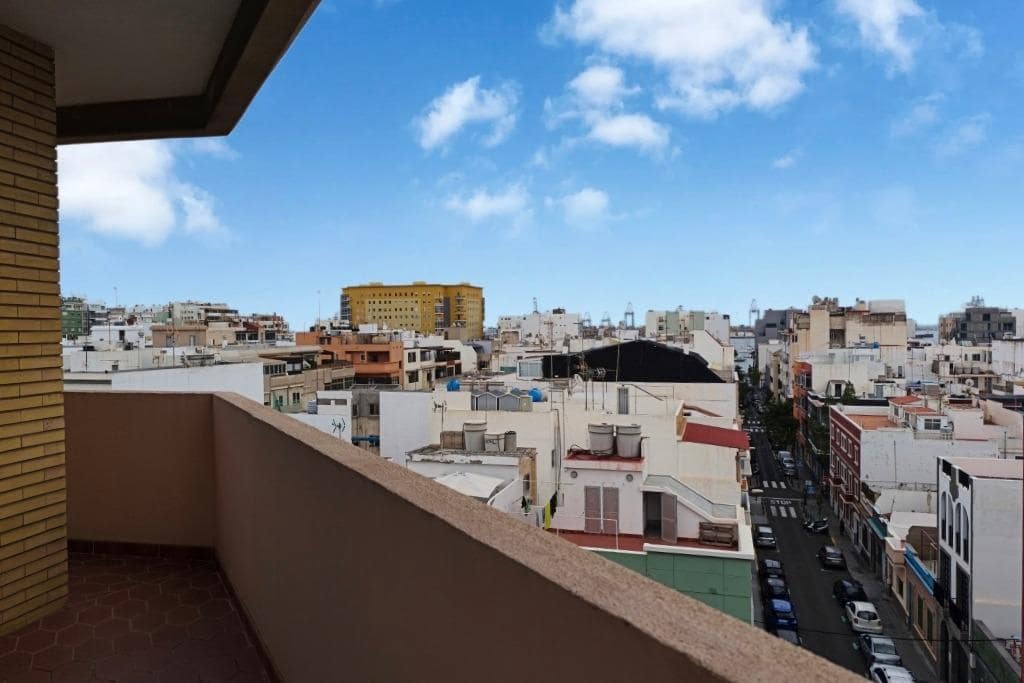 4 sovrum Lägenhet till salu i Las Palmas de Gran Canaria med garage - 398 000 € (Ref: 9303571)