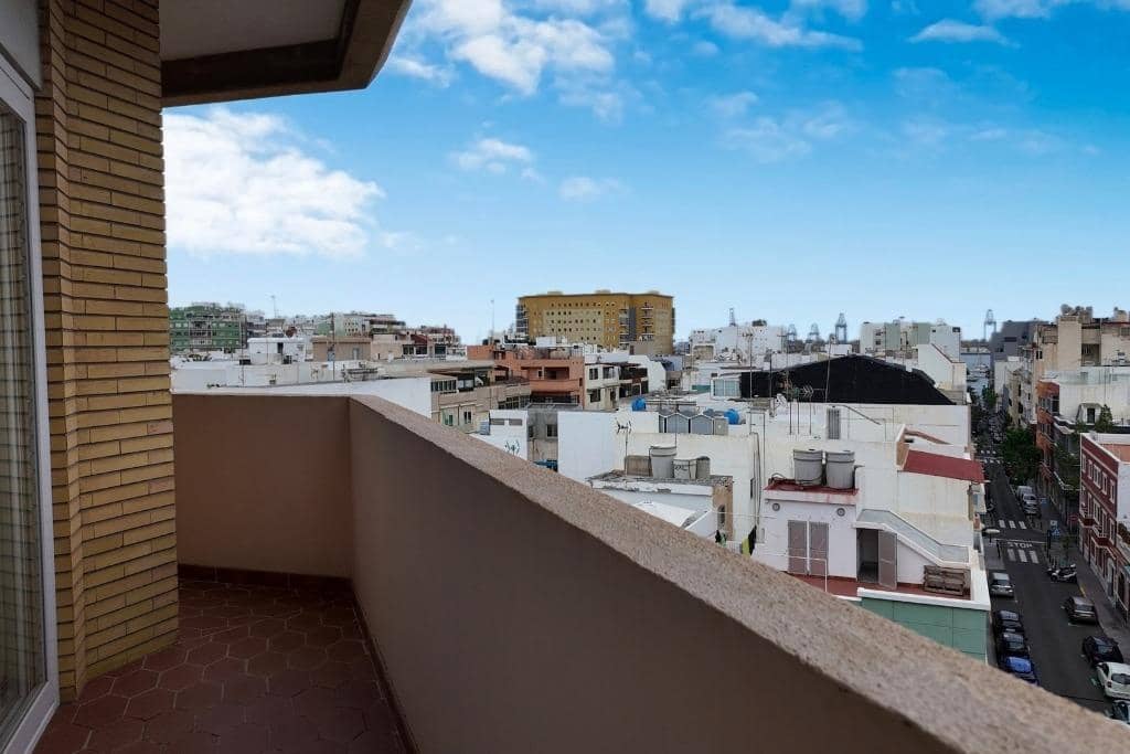 4 sovrum Lägenhet till salu i Las Palmas de Gran Canaria med garage - 398 000 € (Ref: 9303571)