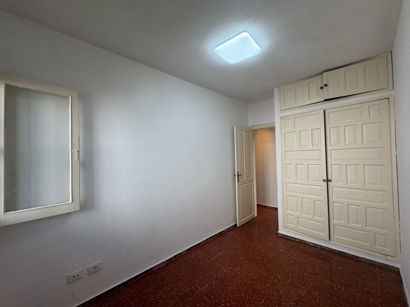 2 bedroom Apartment for rent in Las Palmas de Gran Canaria - € 1,200 (Ref: 9382984)