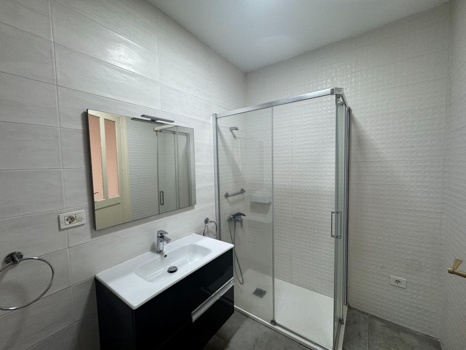 2 bedroom Apartment for rent in Las Palmas de Gran Canaria - € 1,200 (Ref: 9382984)