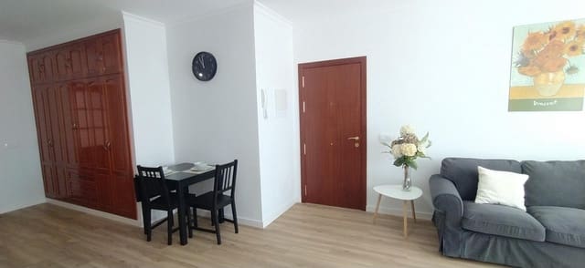 1 makuuhuone Asunto vuokrattavana paikassa Agüimes - 800 € (Ref: 9385649)