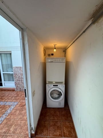3 slaapkamer Appartement te koop in Jinámar, Telde met garage - € 190.000 (Ref: 9406898)