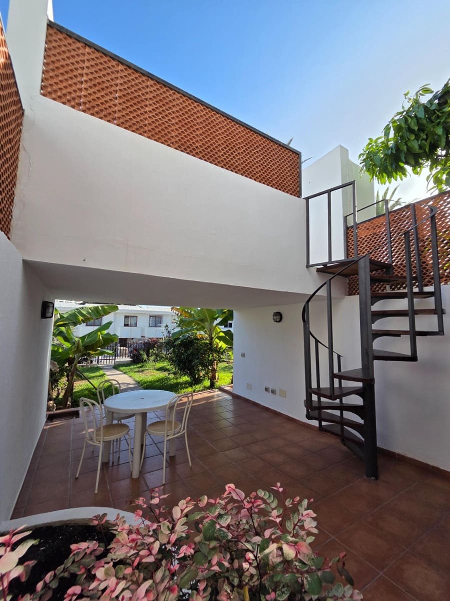 3 makuuhuone Bungalow myytävänä paikassa Puerto Rico - 385 000 € (Ref: 9427255)