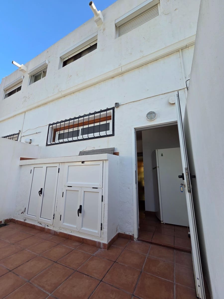 3 makuuhuone Bungalow myytävänä paikassa Puerto Rico - 385 000 € (Ref: 9427255)