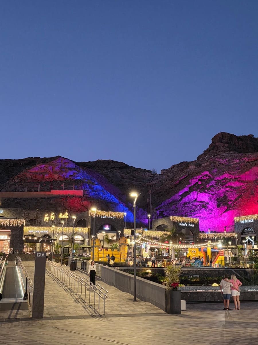 3 makuuhuone Bungalow myytävänä paikassa Puerto Rico - 385 000 € (Ref: 9427255)