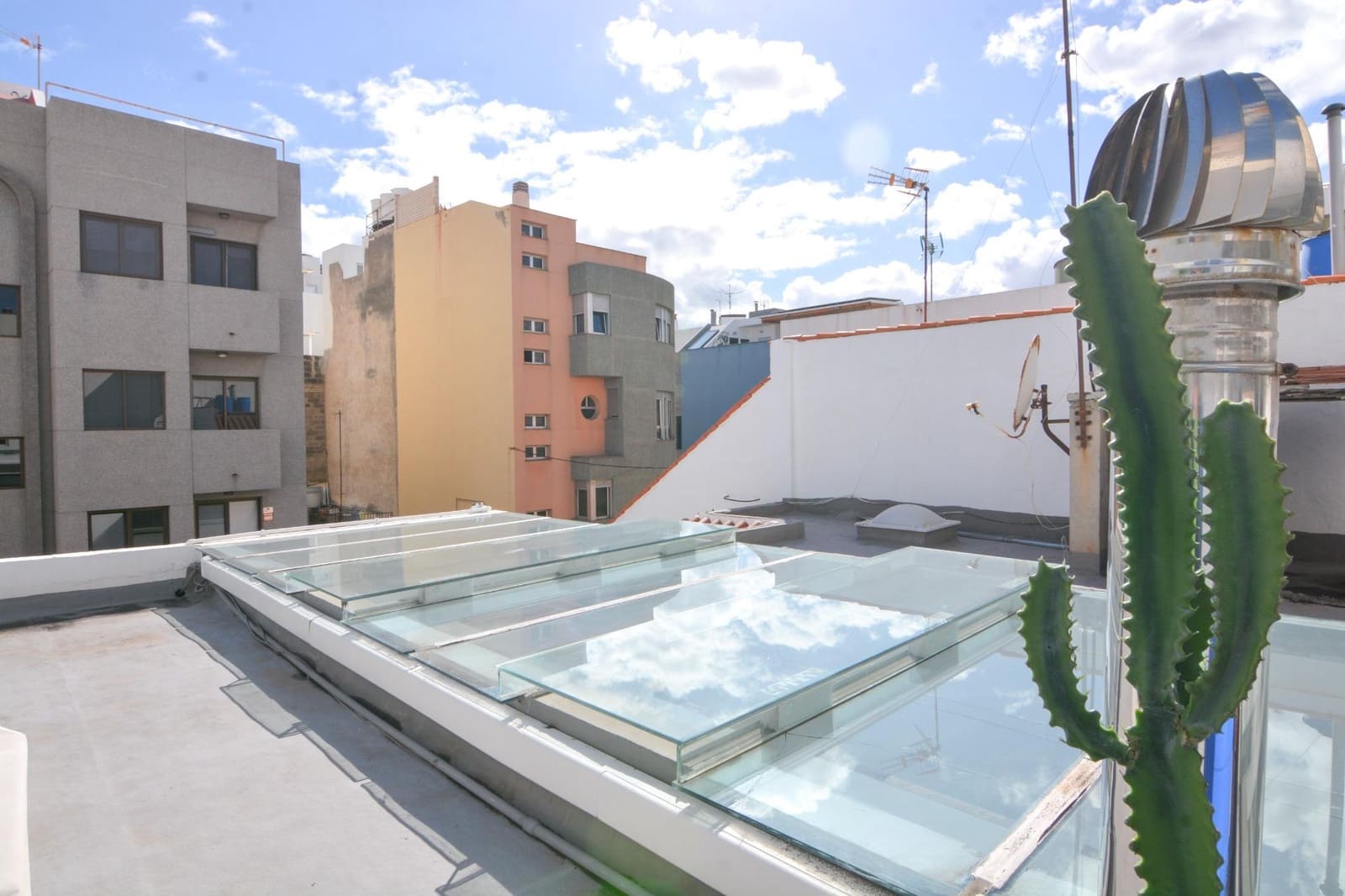 3 soverom Hus til salgs i Las Palmas de Gran Canaria - € 580 000 (Ref: 9438043)