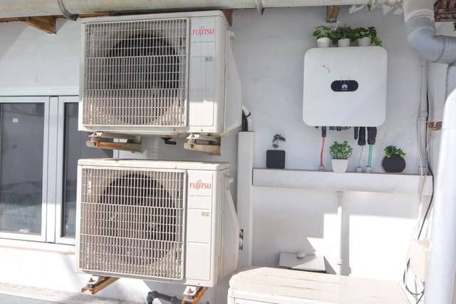 3 quarto Casa em Banda para venda em Guanarteme, Las Palmas de Gran Canaria - 580 000 € (Ref: 9438043)