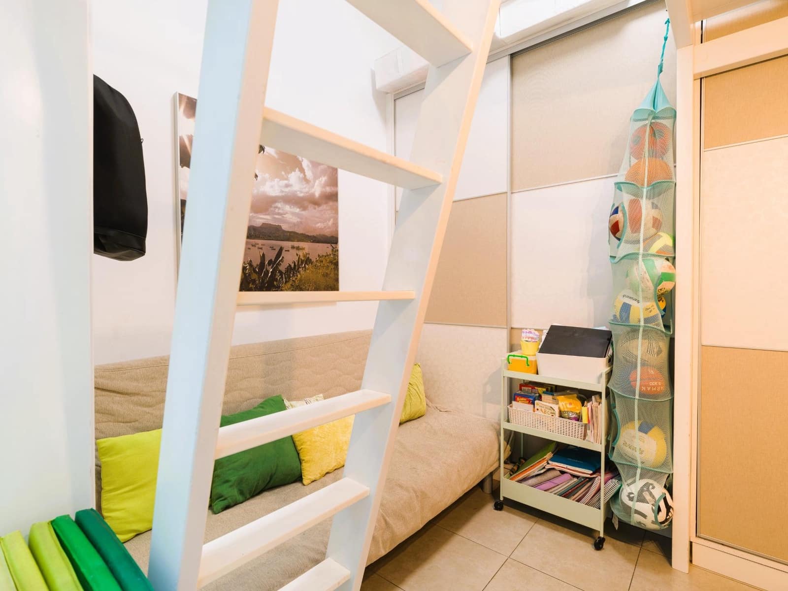 3 bedroom Townhouse for sale in Las Palmas de Gran Canaria - € 539,000 (Ref: 9438043)