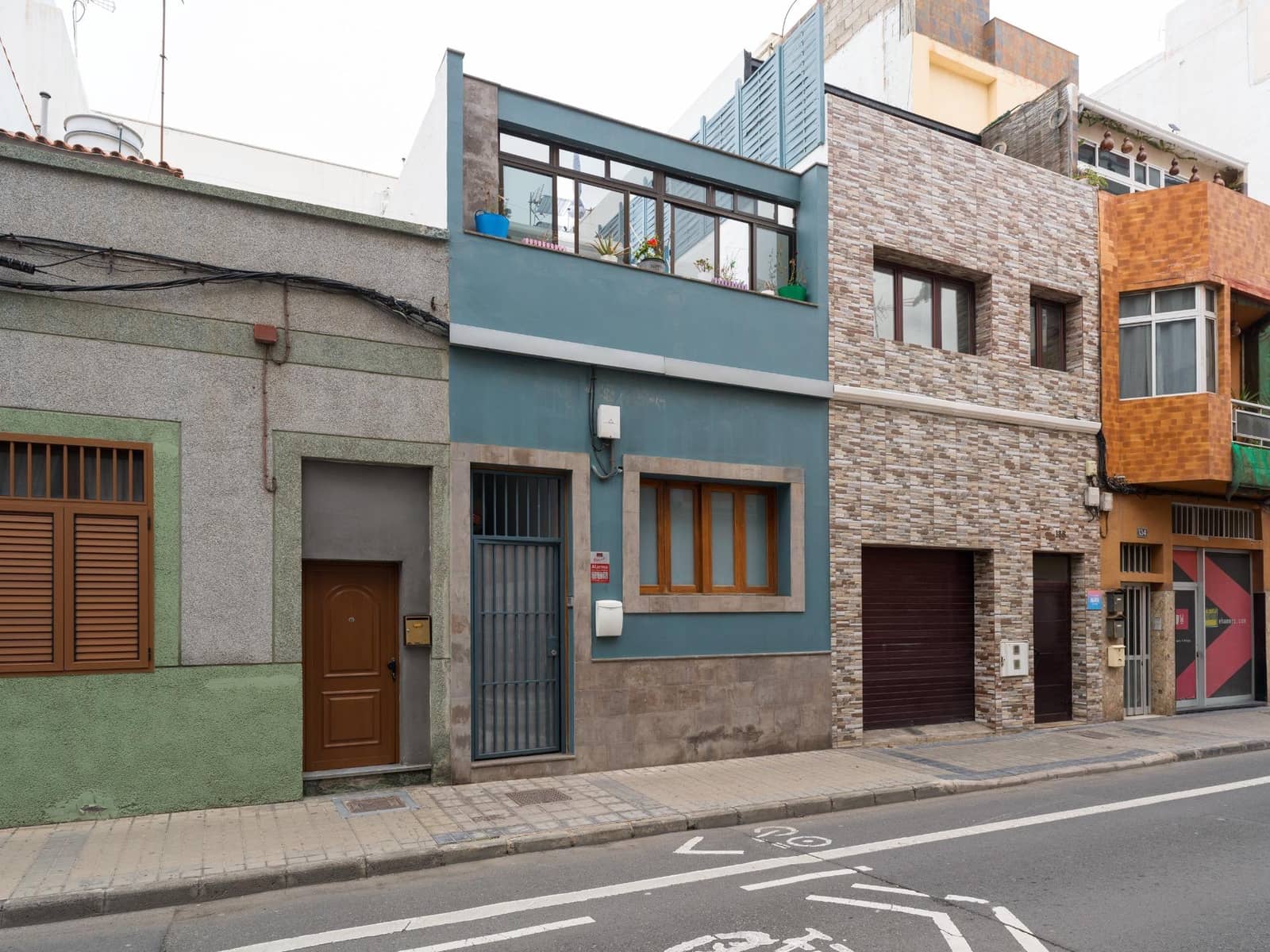 3 bedroom Townhouse for sale in Las Palmas de Gran Canaria - € 539,000 (Ref: 9438043)