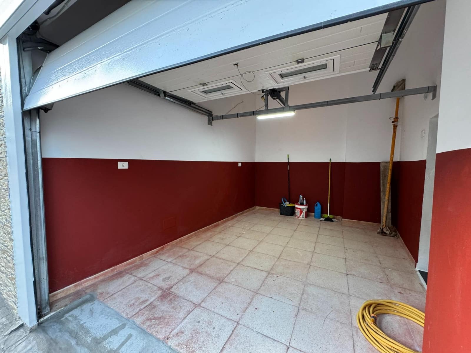 2 slaapkamer Flat te koop in Las Palmas de Gran Canaria met garage - € 170.000 (Ref: 9472992)