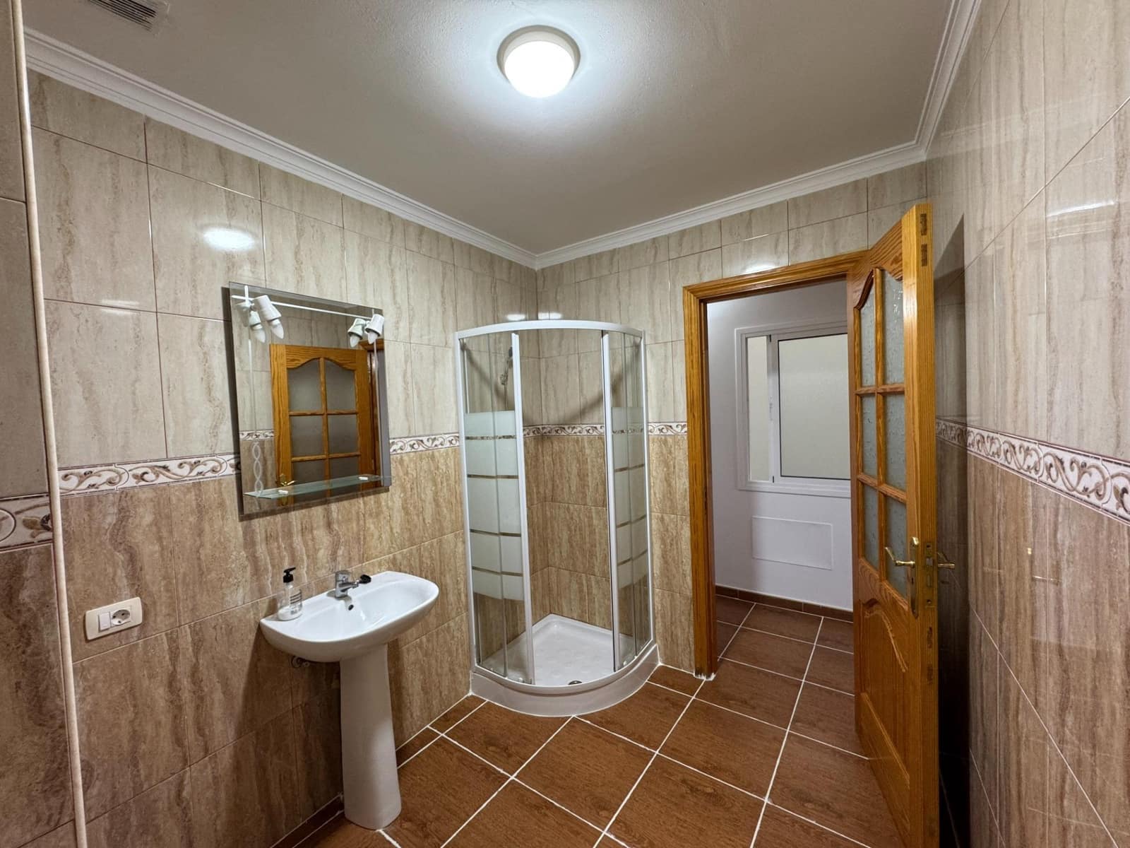 2 slaapkamer Flat te koop in Las Palmas de Gran Canaria met garage - € 170.000 (Ref: 9472992)