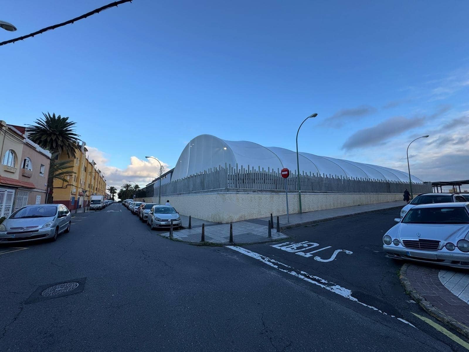 Commercial for sale in Las Palmas de Gran Canaria - € 87,000 (Ref: 9474226)