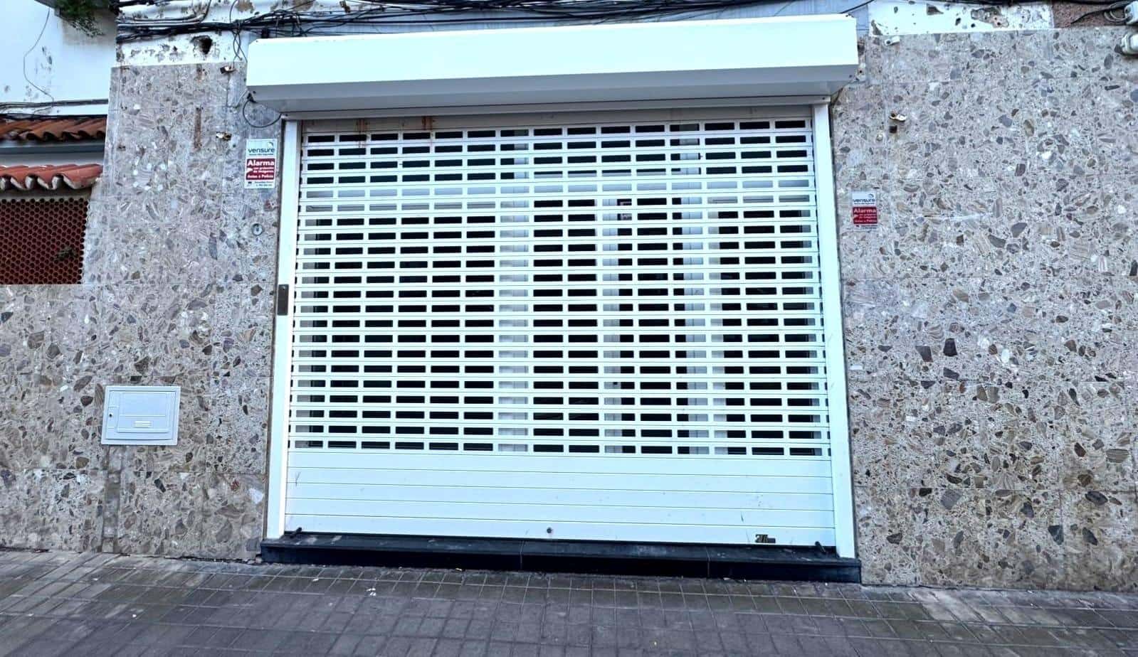 Commercial for sale in Las Palmas de Gran Canaria - € 87,000 (Ref: 9474226)