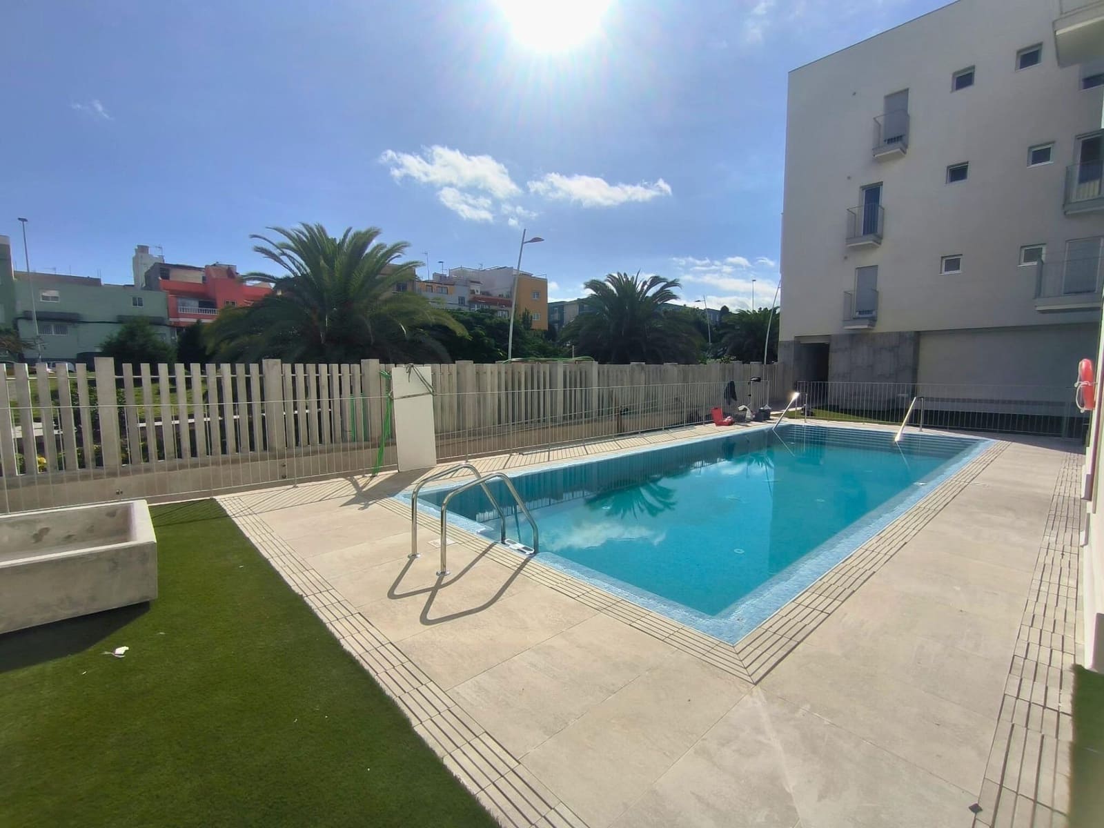 Piso de 2 habitaciones en Las Palmas de Gran Canaria en venta con piscina - 255.000 € (Ref: 9482067)