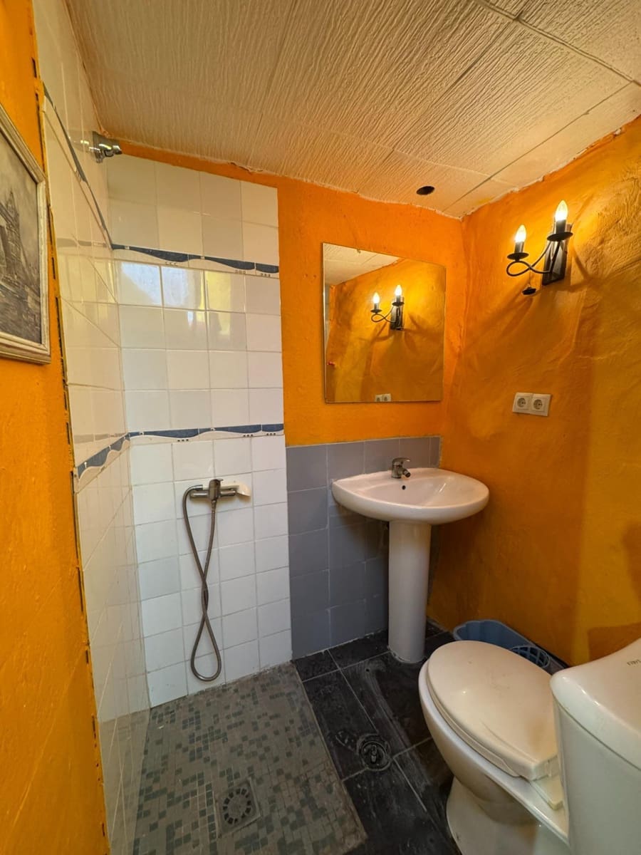 3 bedroom Finca/Country House for sale in Telde - € 120,000 (Ref: 9485302)