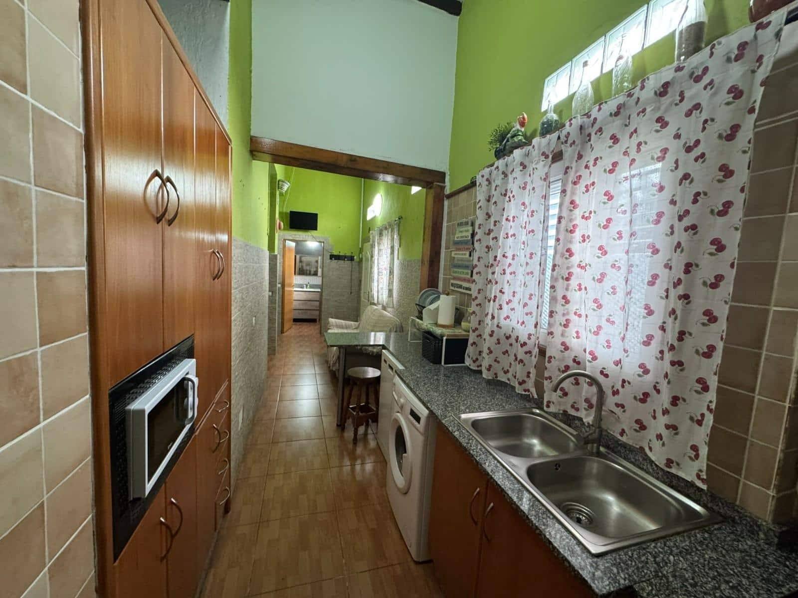 3 bedroom Finca/Country House for sale in Telde - € 120,000 (Ref: 9485302)