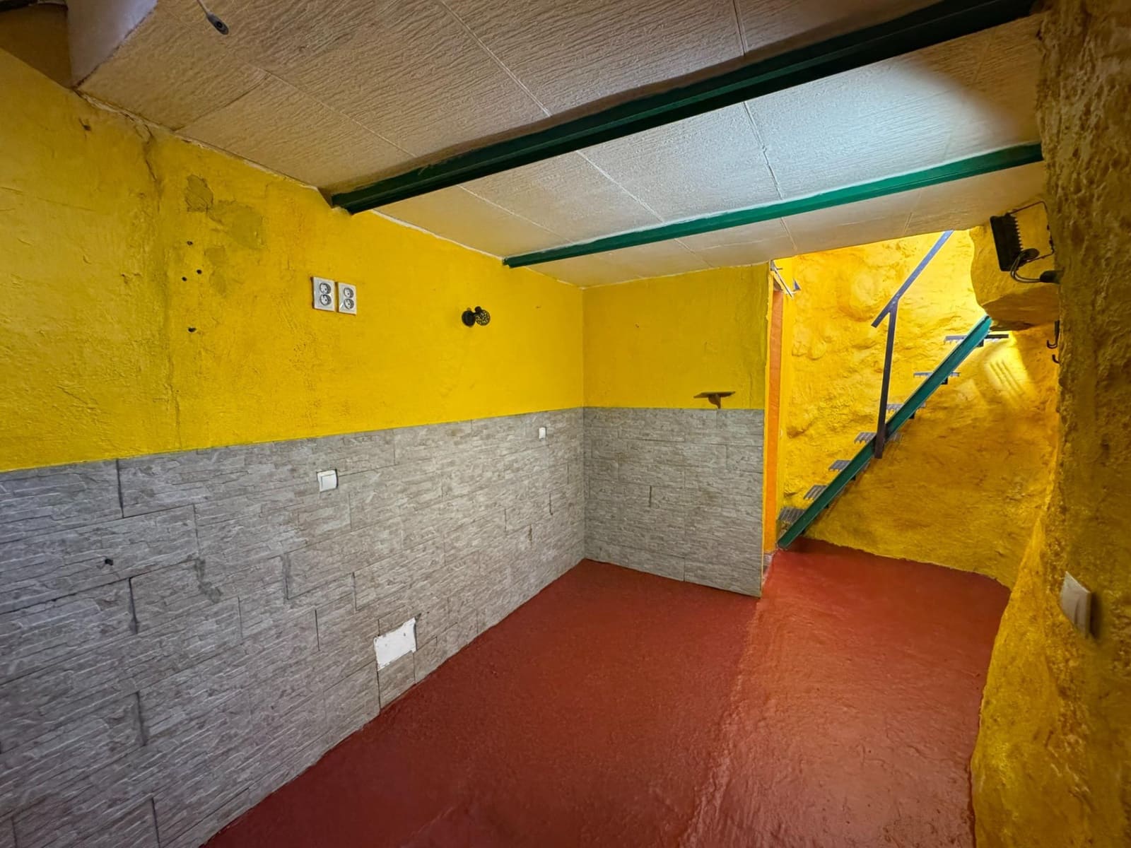 3 bedroom Finca/Country House for sale in Telde - € 120,000 (Ref: 9485302)