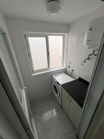 3 slaapkamer Flat te huur in Arucas met garage - € 850 (Ref: 9533811)
