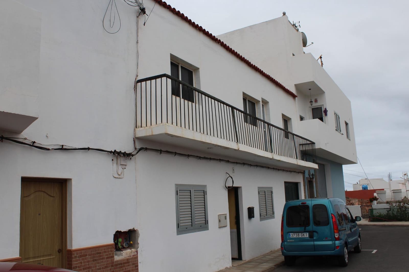 Adosado de 8 habitaciones en Santa María de Guía de Gran Canaria en venta con garaje - 205.000 € (Ref: 9555911)