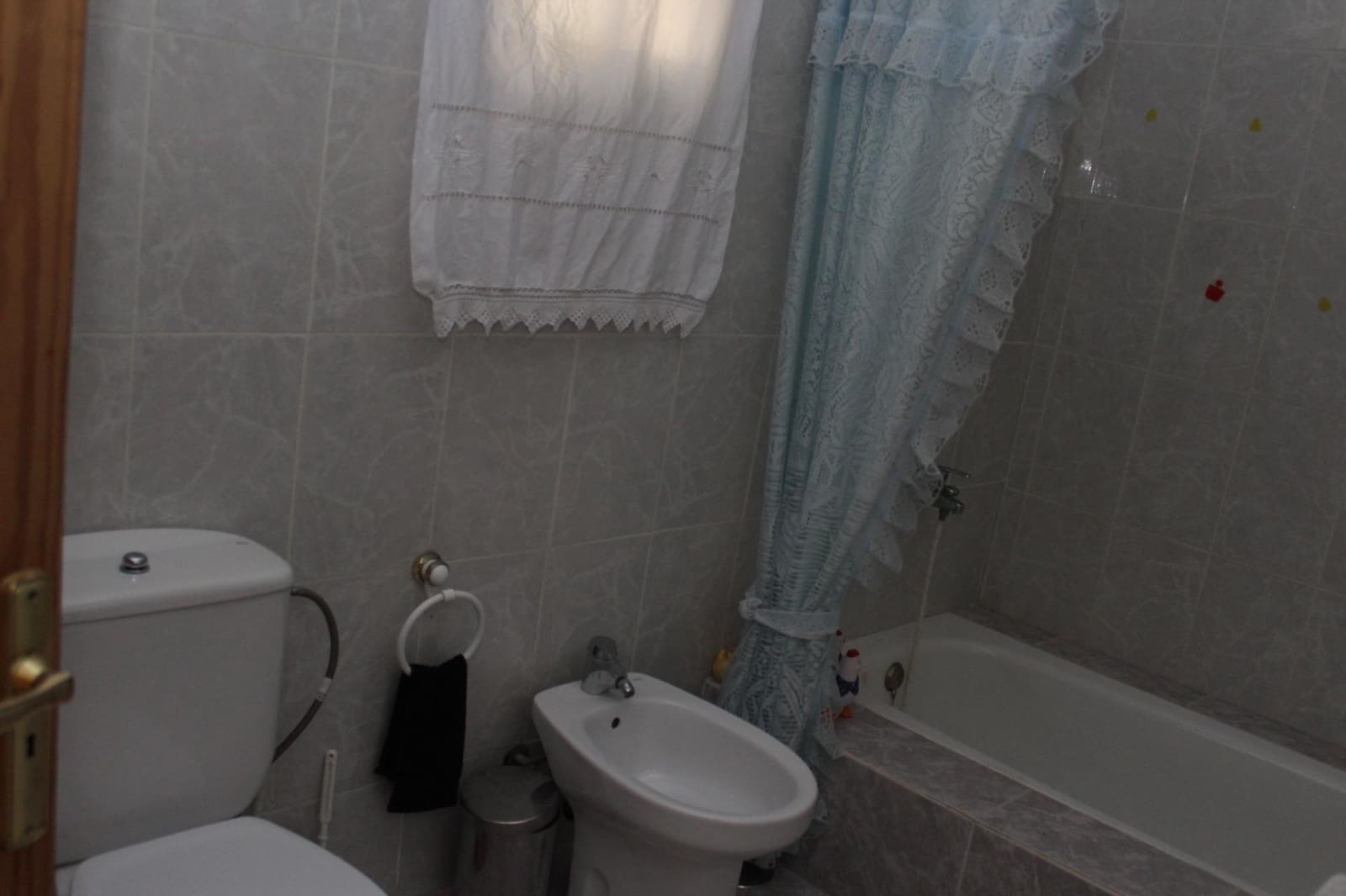 Adosado de 8 habitaciones en Santa María de Guía de Gran Canaria en venta con garaje - 205.000 € (Ref: 9555911)