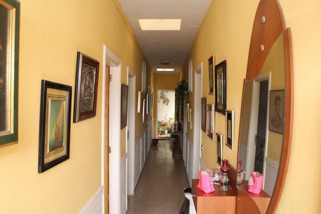 Adosado de 8 habitaciones en Santa María de Guía de Gran Canaria en venta con garaje - 205.000 € (Ref: 9555911)