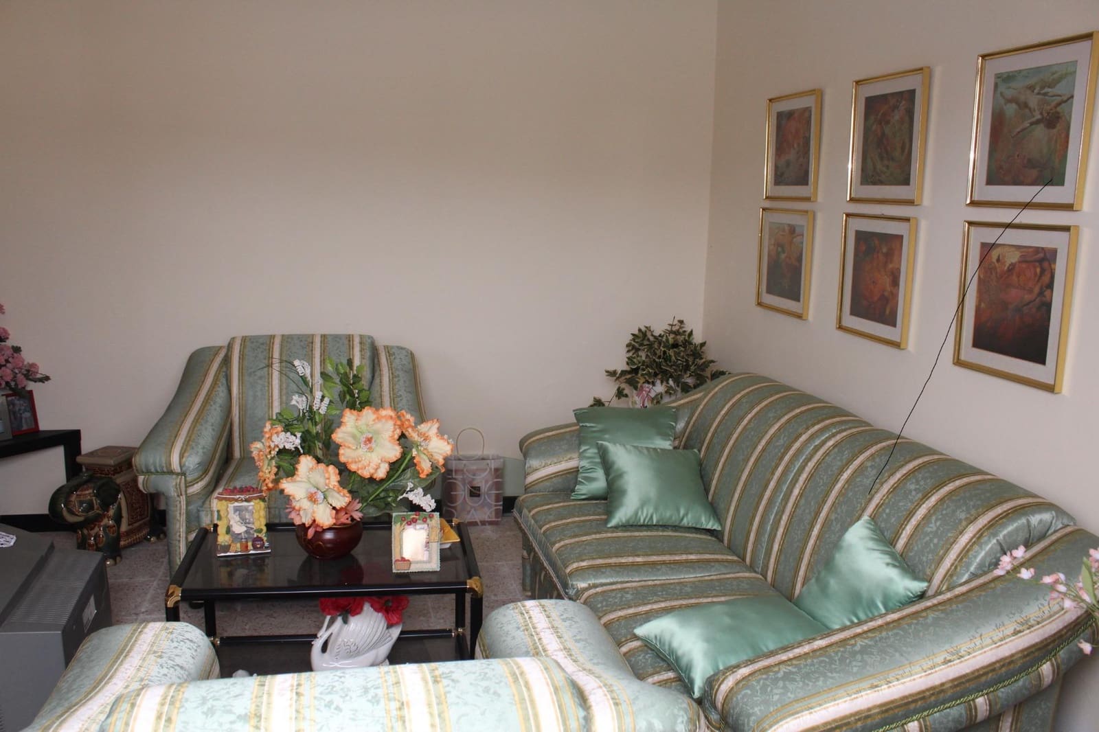 Adosado de 8 habitaciones en Santa María de Guía de Gran Canaria en venta con garaje - 205.000 € (Ref: 9555911)