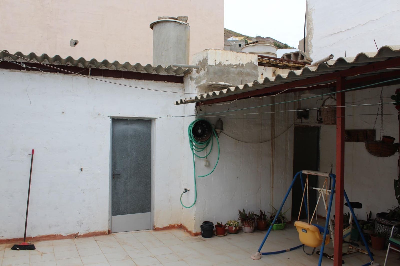 Adosado de 8 habitaciones en Santa María de Guía de Gran Canaria en venta con garaje - 205.000 € (Ref: 9555911)