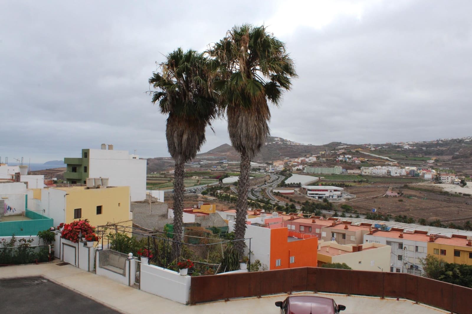 Adosado de 8 habitaciones en Santa María de Guía de Gran Canaria en venta con garaje - 205.000 € (Ref: 9555911)