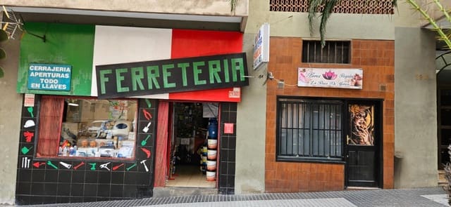 Erhverv til salg i Escaleritas, Las Palmas de Gran Canaria - € 167.000 (Ref: 9555913)