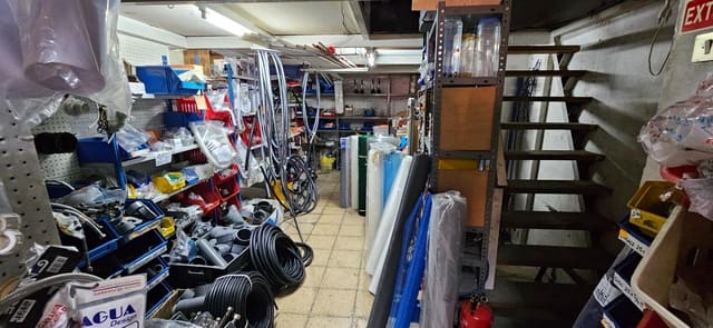 Erhverv til salg i Escaleritas, Las Palmas de Gran Canaria - € 167.000 (Ref: 9555913)