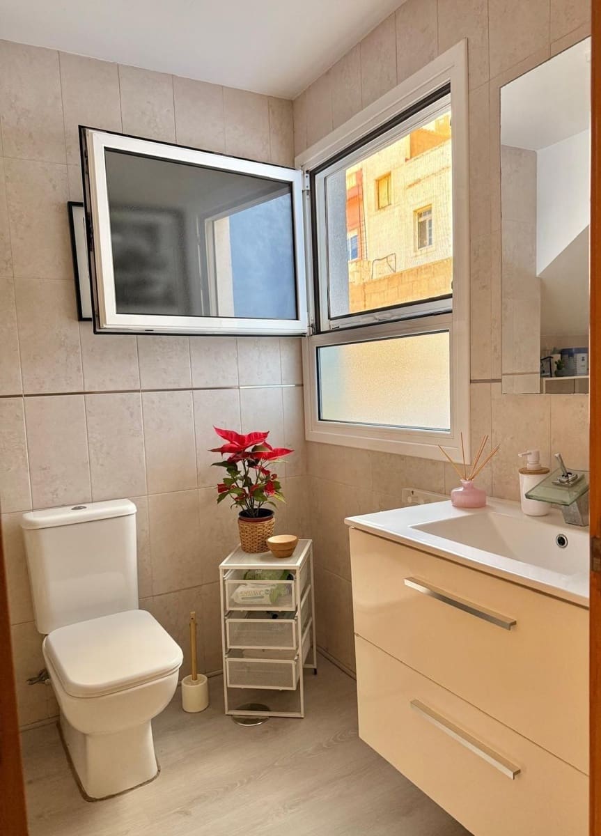 3 soverom Leilighet til salgs i Las Palmas de Gran Canaria - € 349 900 (Ref: 9611584)