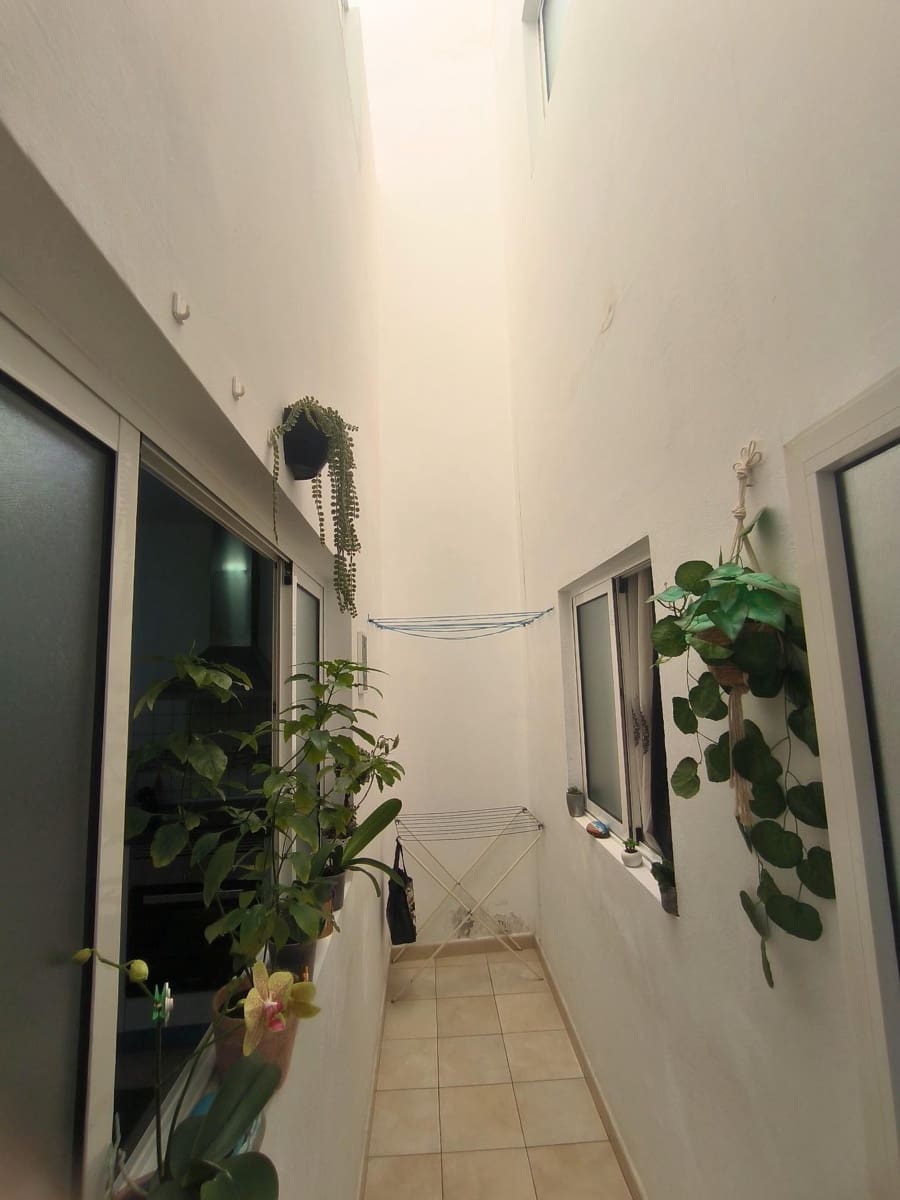4 bedroom Terraced Villa for sale in Las Palmas de Gran Canaria - € 409,000 (Ref: 9637639)