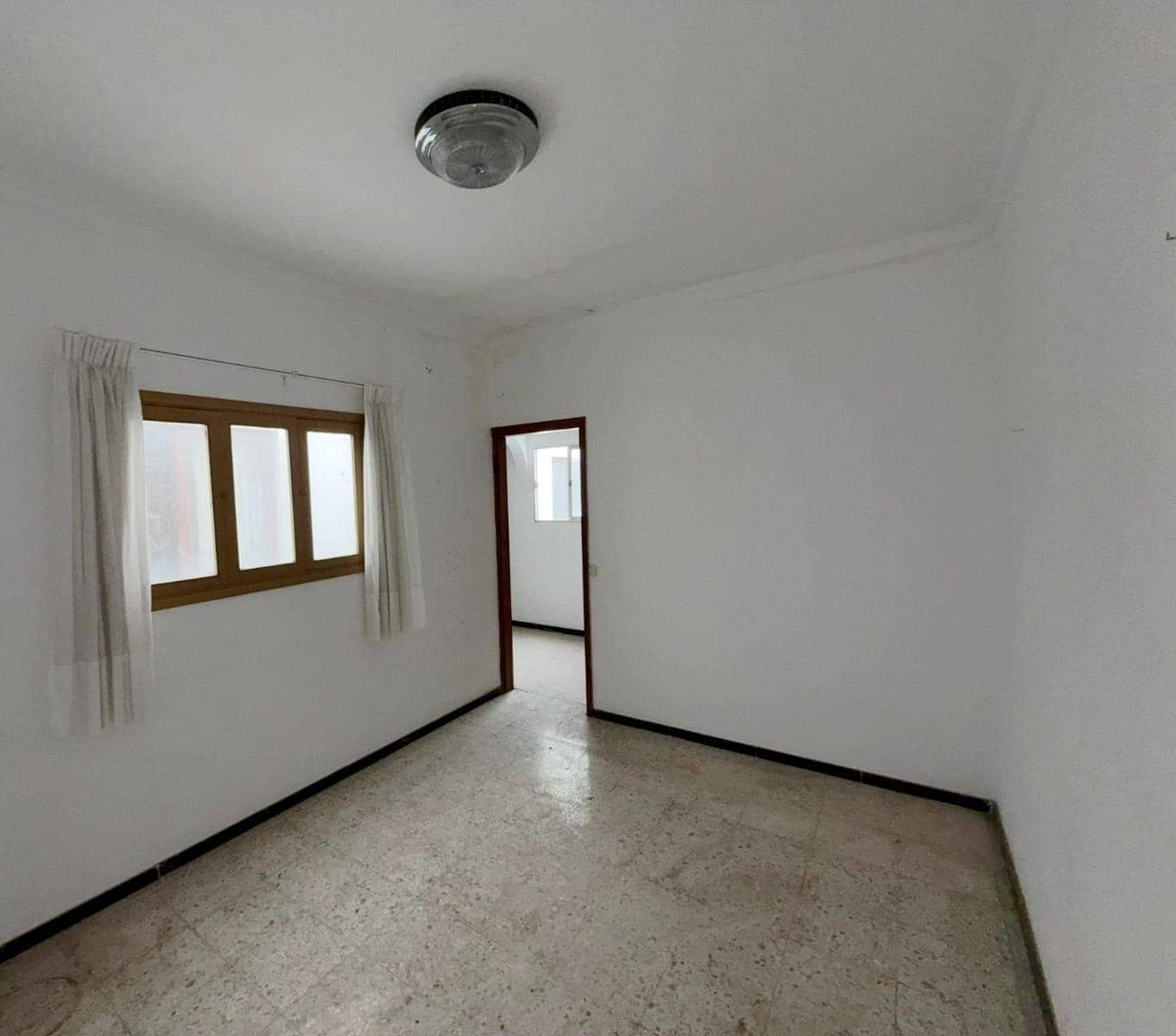 5 makuuhuone Asunto myytävänä paikassa Las Palmas de Gran Canaria - 164 000 € (Ref: 9637640)