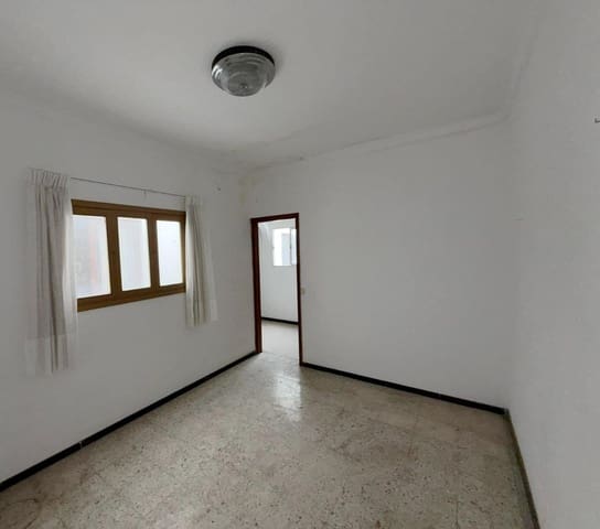 5 makuuhuone Asunto myytävänä paikassa Las Palmas de Gran Canaria - 164 000 € (Ref: 9637640)