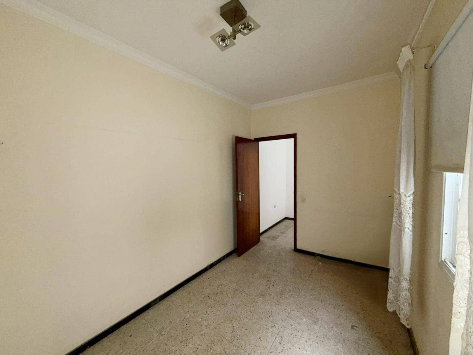 5 makuuhuone Asunto myytävänä paikassa Las Palmas de Gran Canaria - 164 000 € (Ref: 9637640)