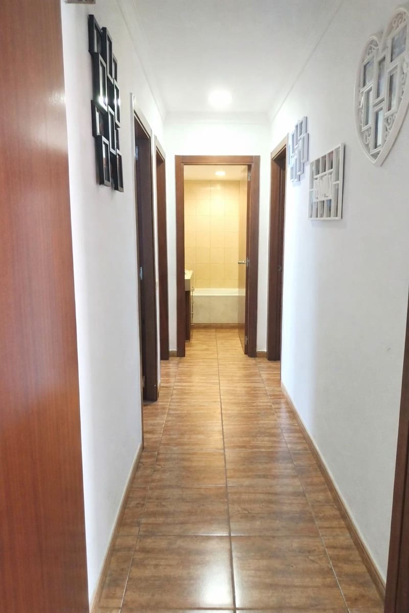 3 slaapkamer Flat te koop in Telde met garage - € 179.000 (Ref: 9637641)